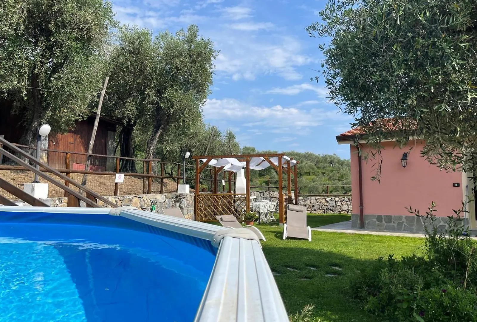 Fior D'Olivo: Private Villa with Pool Near Sestri Levante Center and Beaches Santo Stefano del Ponte
