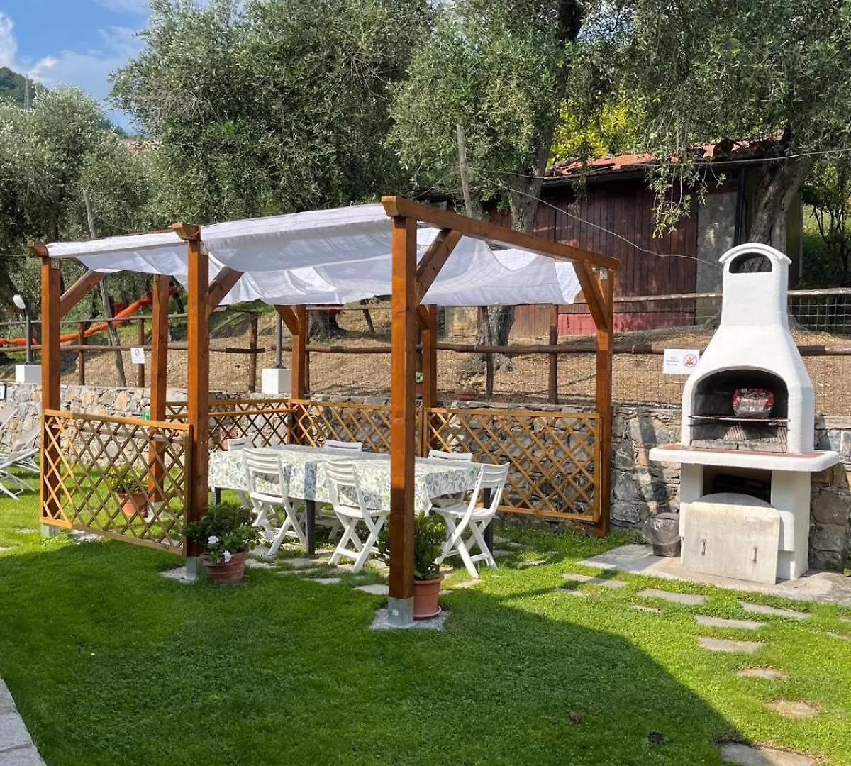 Fior D'Olivo: Private Villa with Pool Near Sestri Levante Center and Beaches Santo Stefano del Ponte Apartment